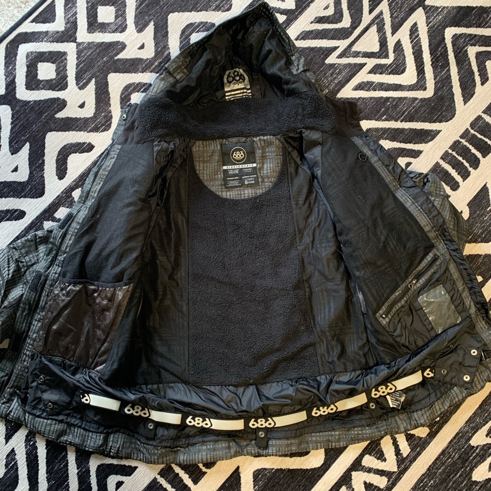 686 snowboard jacket - Picture 4 of 5